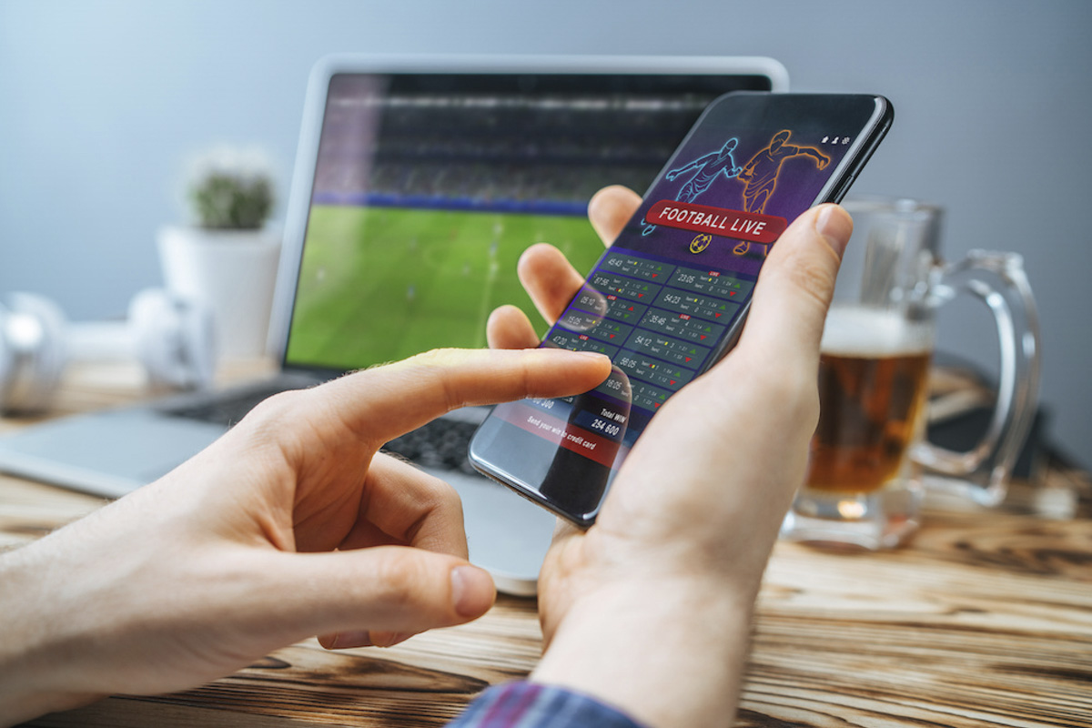 Compete to earn the title of the best fantasy football player on Yahoo  Fantasy Sports. – Gaming and Gambling Industry in the Americas