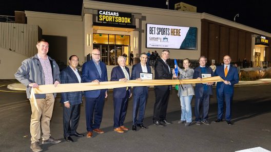 Caesars Entertainment and Monmouth Park Unveil All-New Trackside Caesars Sportsbook